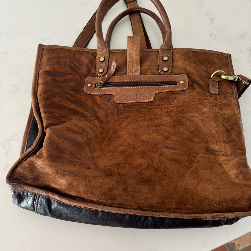 Women's Leopard Print Leather Tote Bag - Brown - Picture 3 of 6